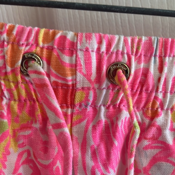 Lilly Pulitzer Kini in the Keys Bay Breeze Linen Shorts size medium. - Picture 3 of 6